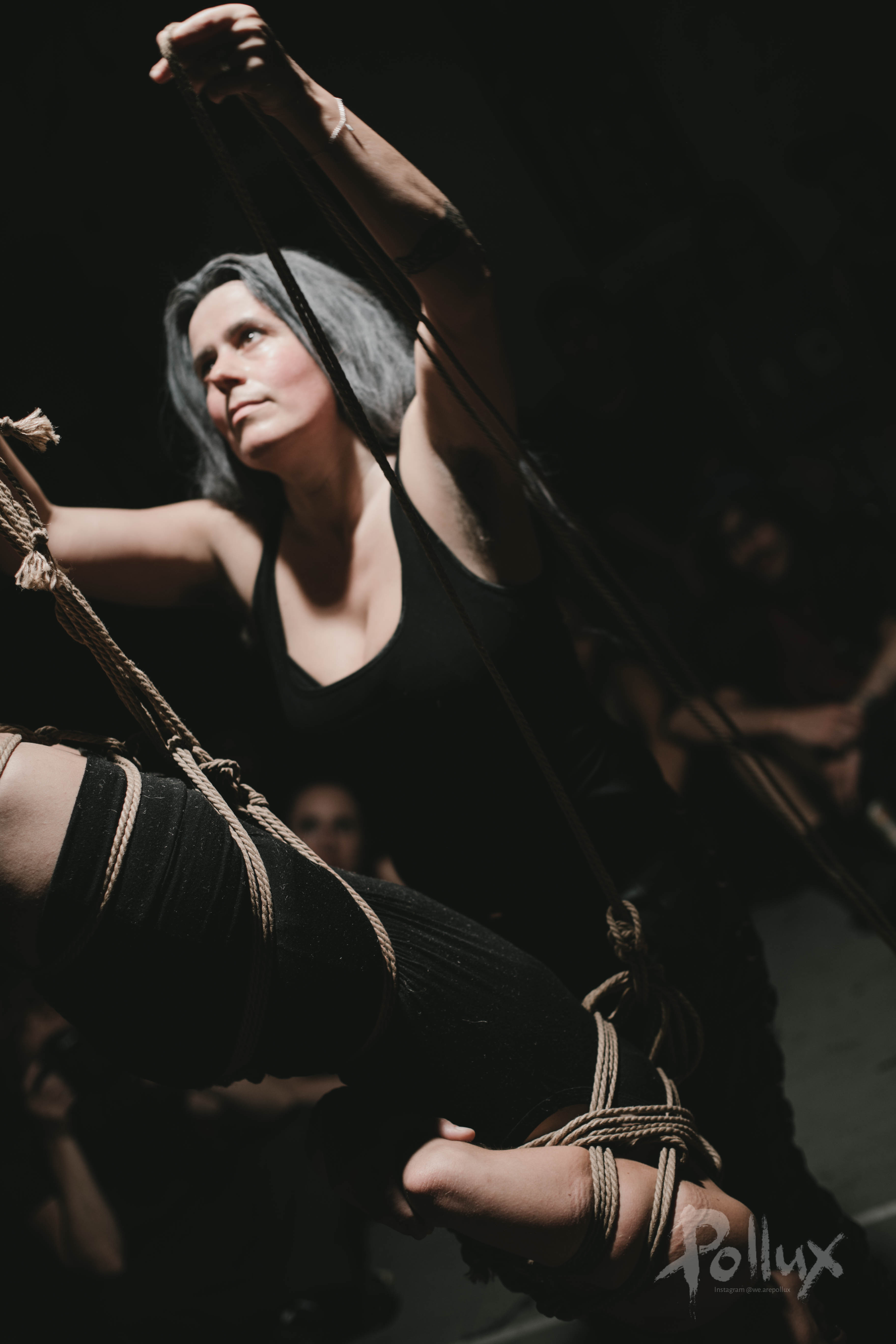 Jo Pollux Bondage performance at Bei Ruth in 2017 with Lou Smorals. Photo by https://www.instagram.com/we.arepollux/